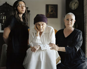 Frédéric Brenner's Ruth Chaya Leonov-Carmely, Nechama Weitman, Pnina Leonov (Howard Greenberg gallery, 2011)